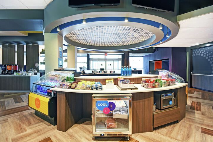 Snack bar