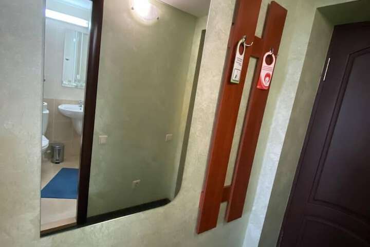 Room 33 of 70