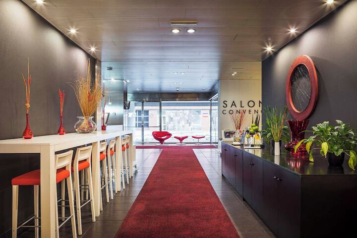 Guest Lobby