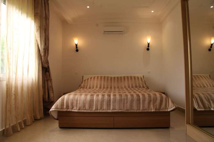 Room 13 of 69