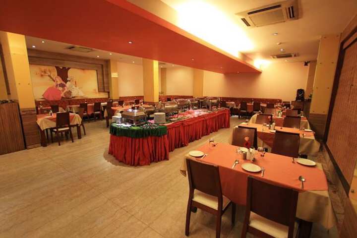 Dining Photos