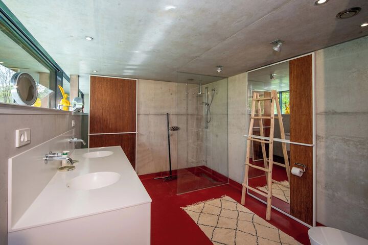 Room 40 of 120