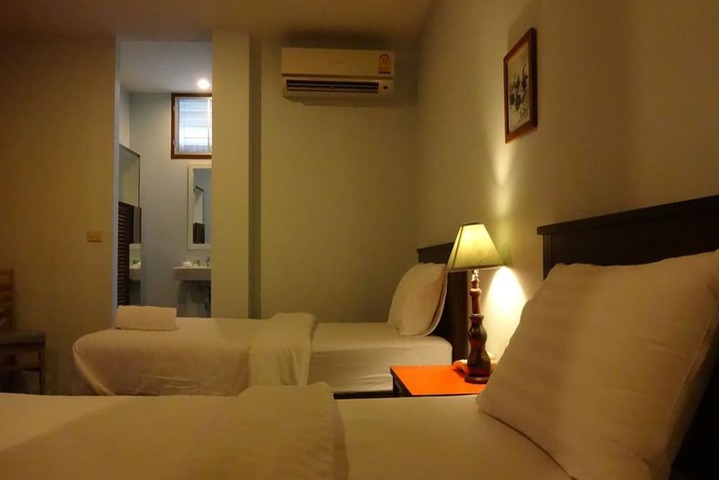 Room 11 of 45
