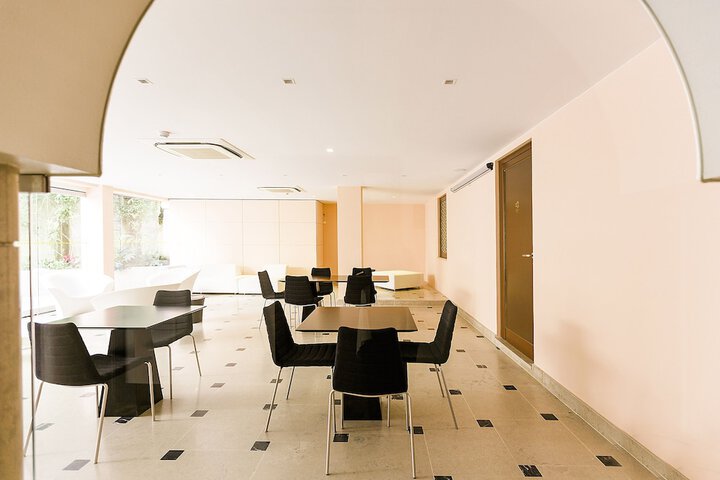 Business Center 64 of 77