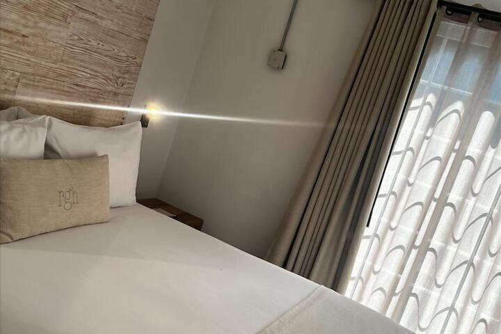 Room 16 of 53