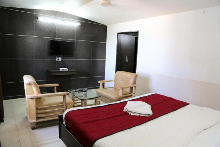 Photo of Hotel Khushi International