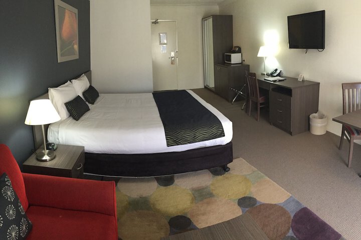 Room 17 of 54