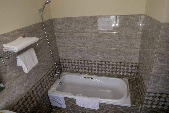 Room 60 of 230