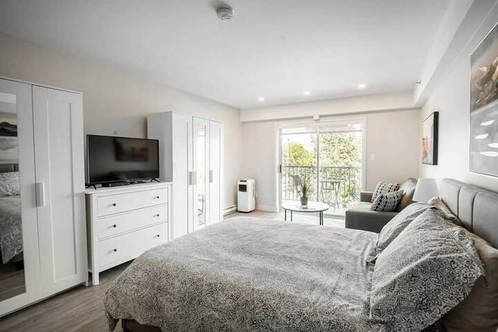 Room 2 of 48