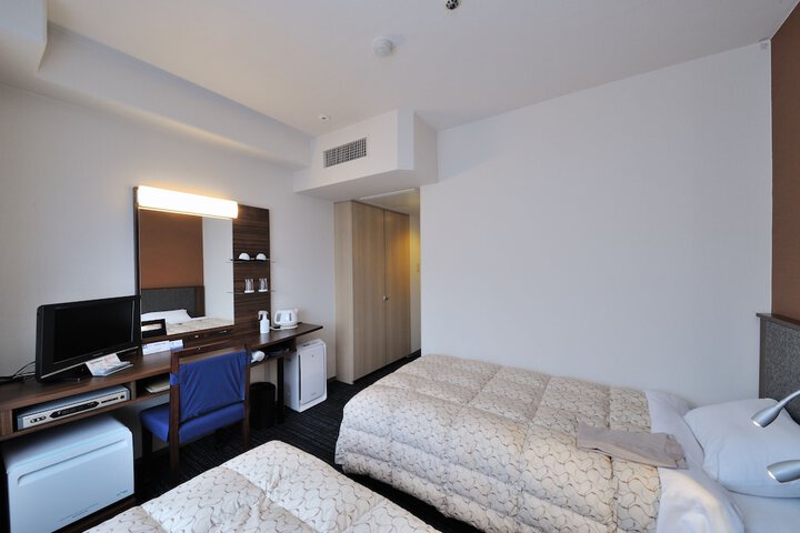 Room 21 of 57