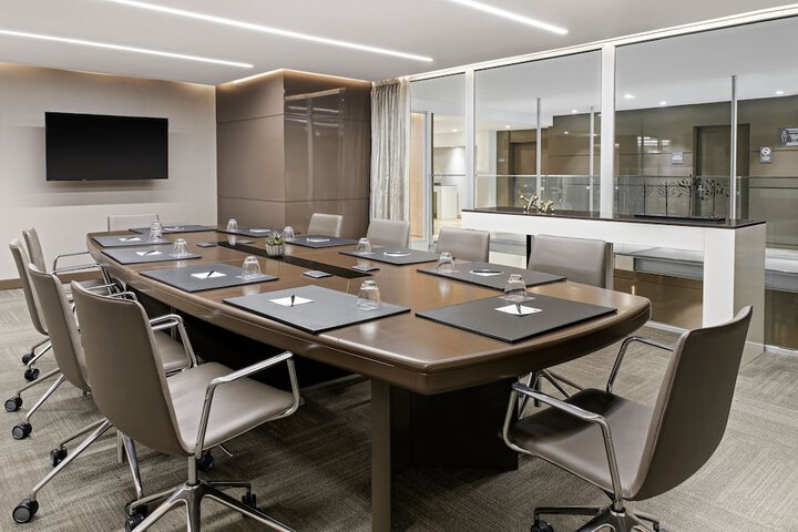 Meeting facility