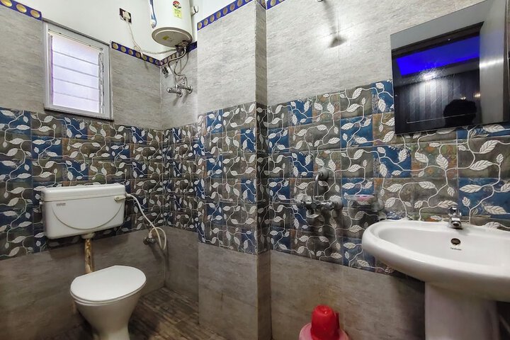 Room 54 of 70