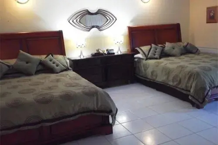 Room 2 of 8