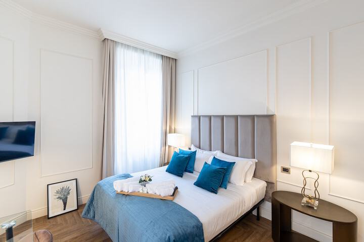 Room 3 of 39