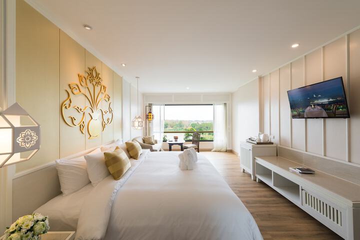 Room 21 of 182