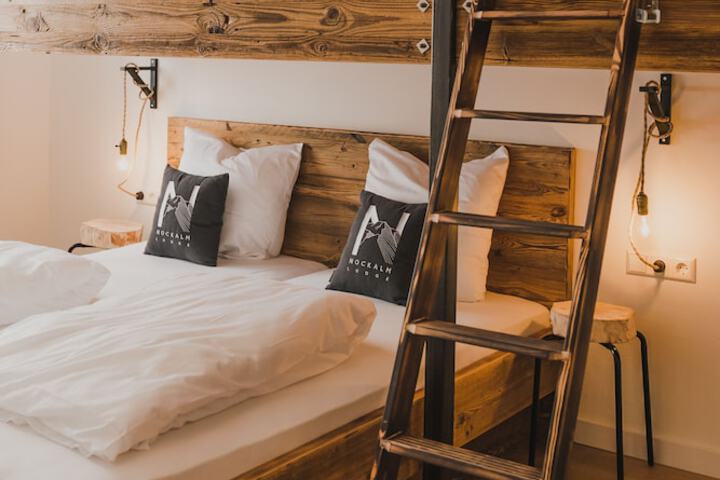 Room 3 of 36