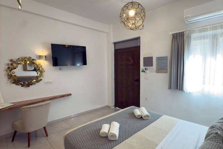Room 55 of 132