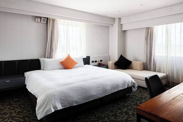 Room 34 of 71