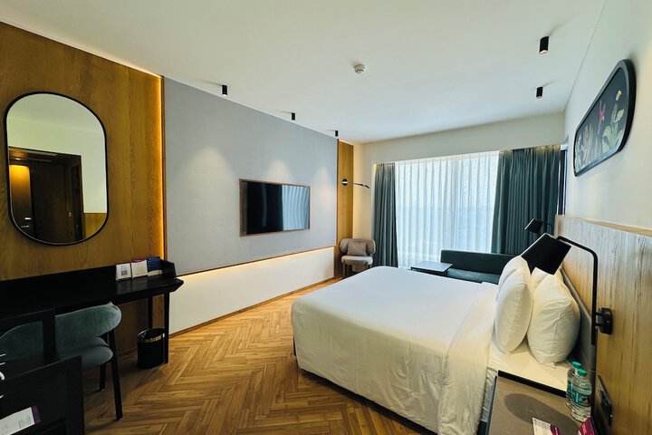 Room 19 of 61