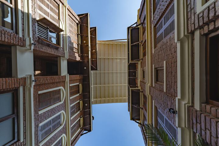 Hotel Exterior 46 of 47