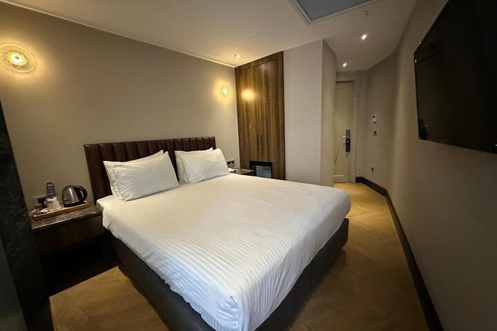 Room 20 of 70