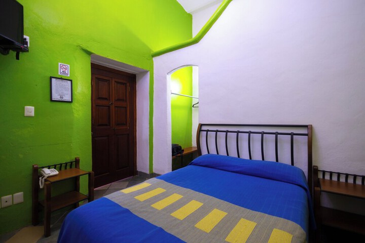 Room 40 of 82