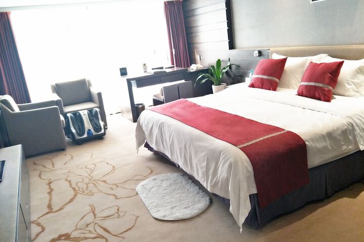 Room 5 of 46