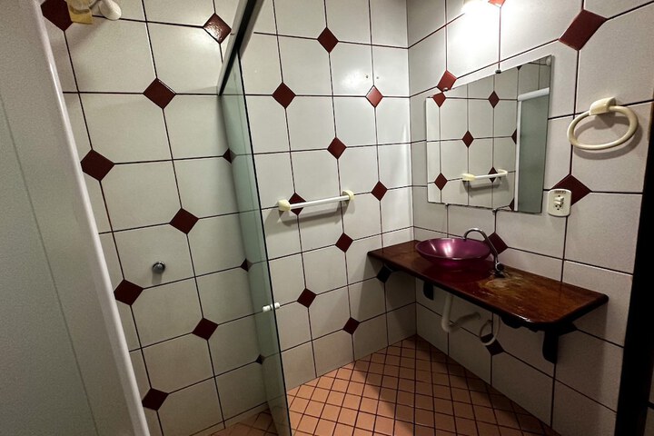 Room 22 of 53