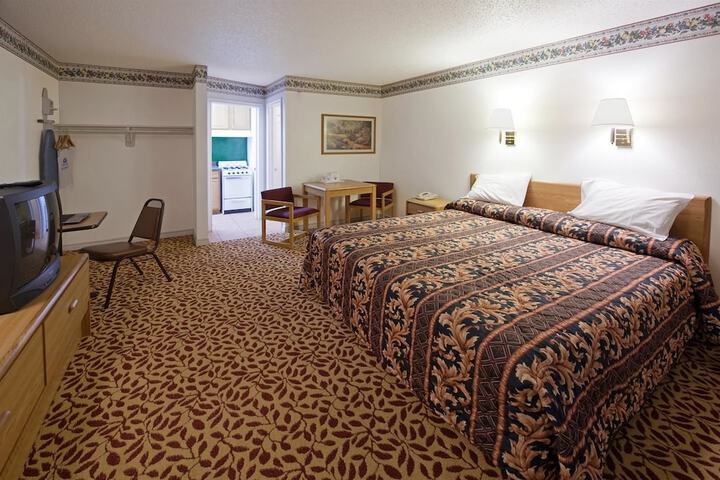 1 King Bed (1 of 4)