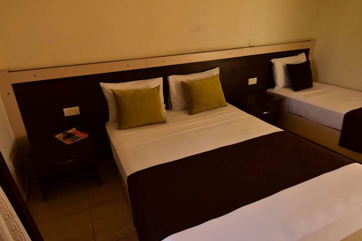 Room 6 of 53