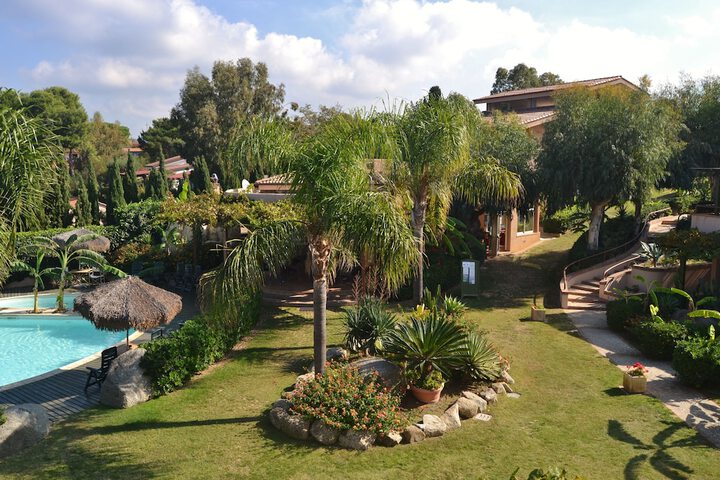 Pools & Facilities