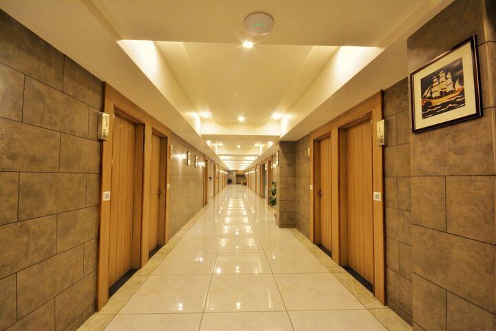 Hotel Interior 22 of 66