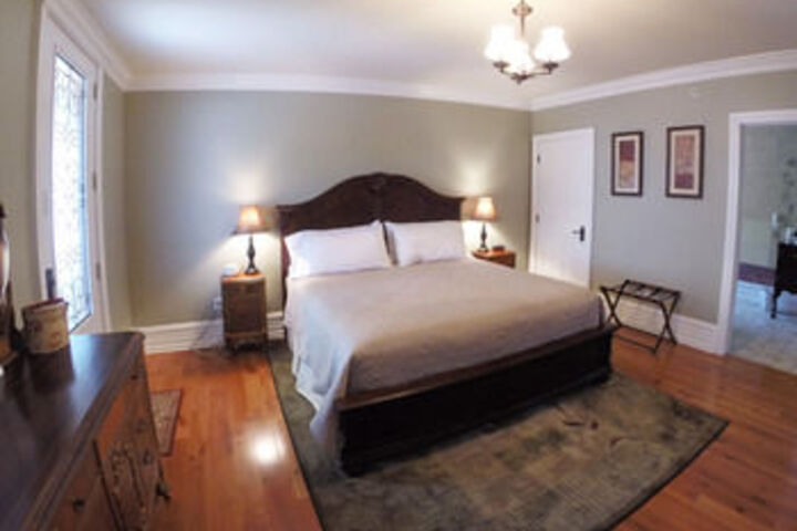 Room 76 of 100
