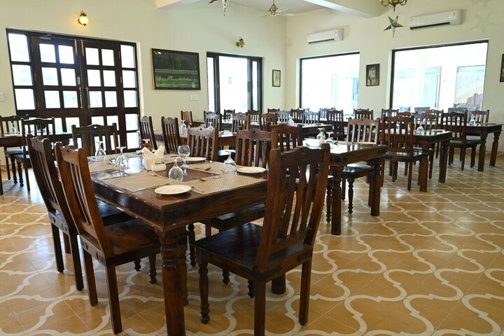 Dining 69 of 115