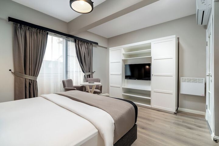 Room 14 of 35