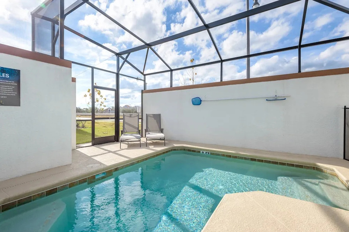 Pool 9 of 20