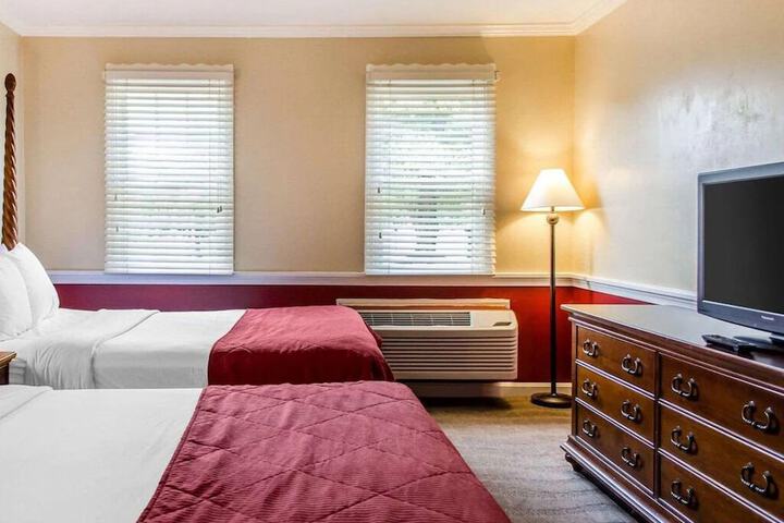 Room 40 of 67