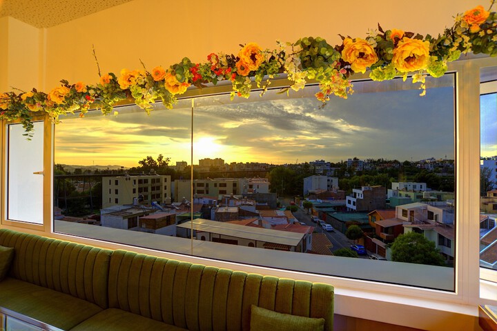 Dining Photos