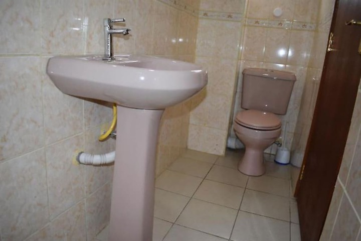 Room 7 of 14