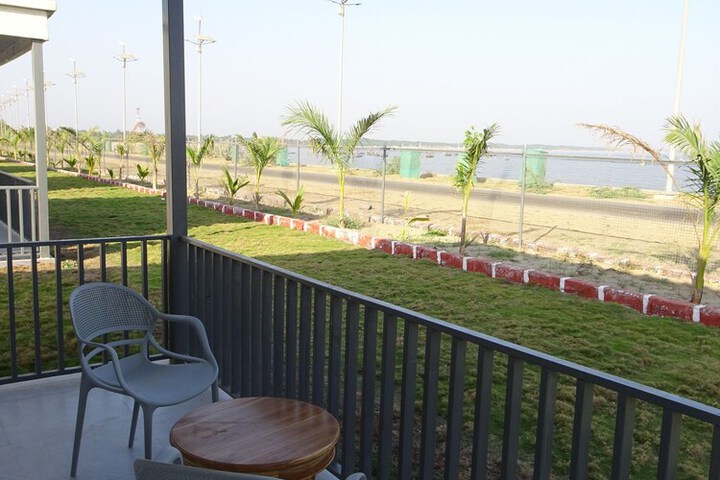 Terrace/Patio 11 of 35