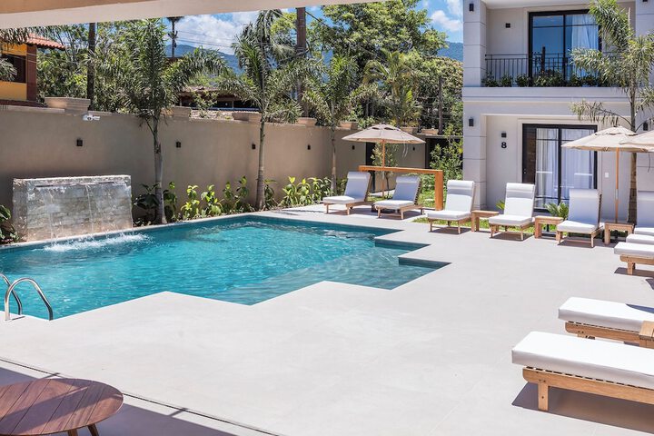 Pool 50 of 70