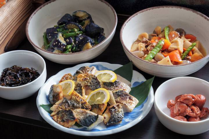 Dining Photos