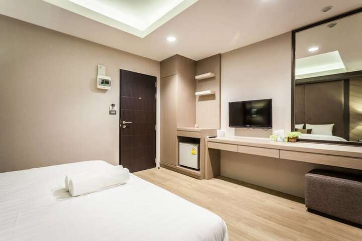Room 14 of 50