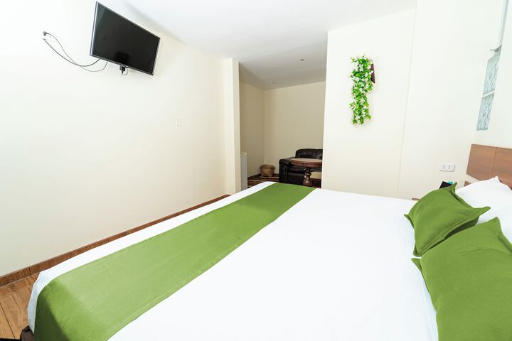Room 19 of 37