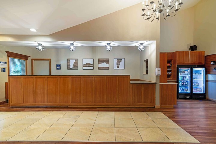 Hotel Interior 7 of 85