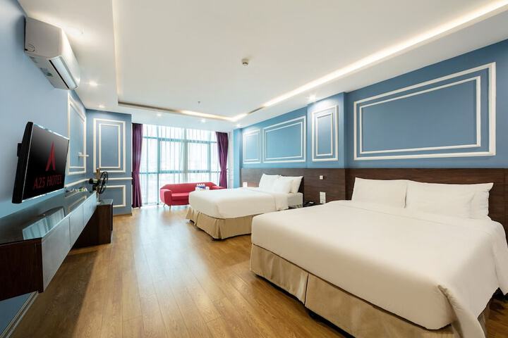 Room 17 of 25