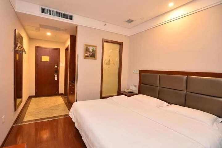Room 29 of 60