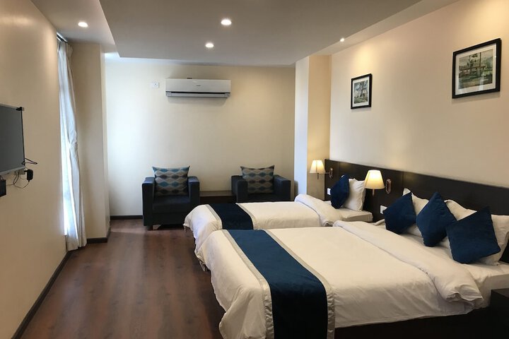 Room 16 of 48