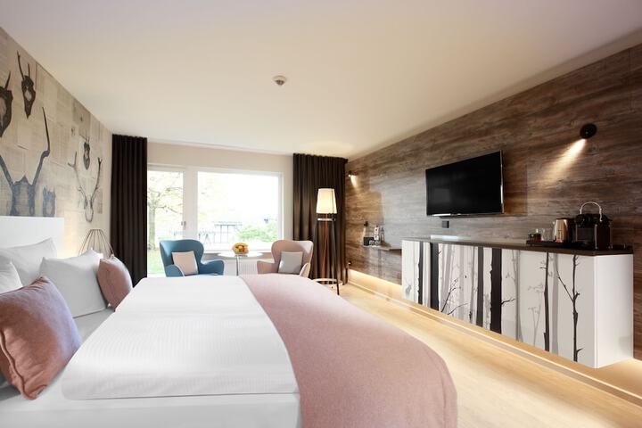 Room 3 of 80