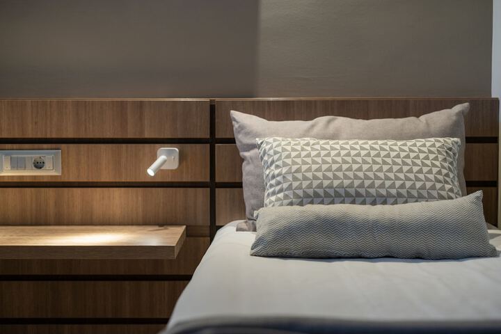 Room 40 of 236